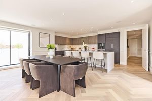 Photo 7- click for photo gallery